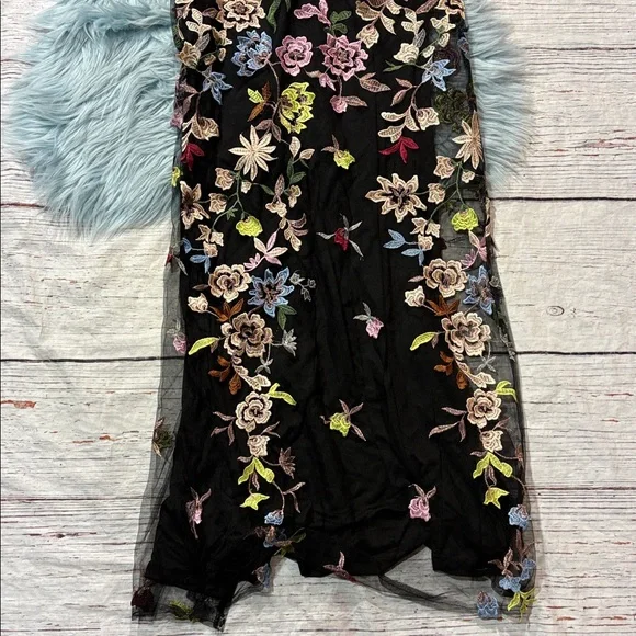 NWT Lulus Infinite Praise Black 3D Floral Embroidered Halter Maxi Dress NWT Lulus Infinite Praise Black 3D Floral Embroidered Halter Maxi Dress